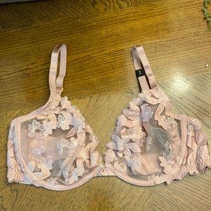 VS Plunge Bra NEW